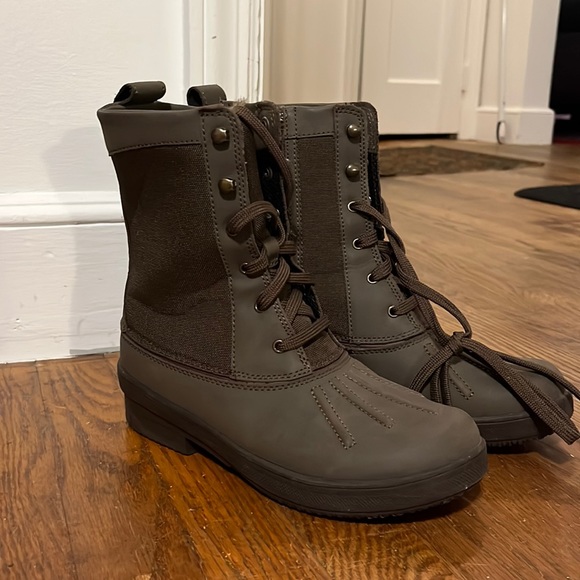 Clarks Shoes | Clark Winter Duck Boots Sz6 | Color: Brown/Green | Size: 6 | Pm-46330337's Closet